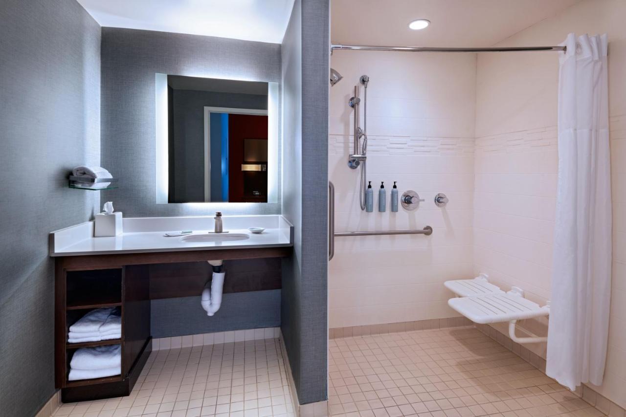 Residence Inn By Marriott Omaha Aksarben Village Ngoại thất bức ảnh