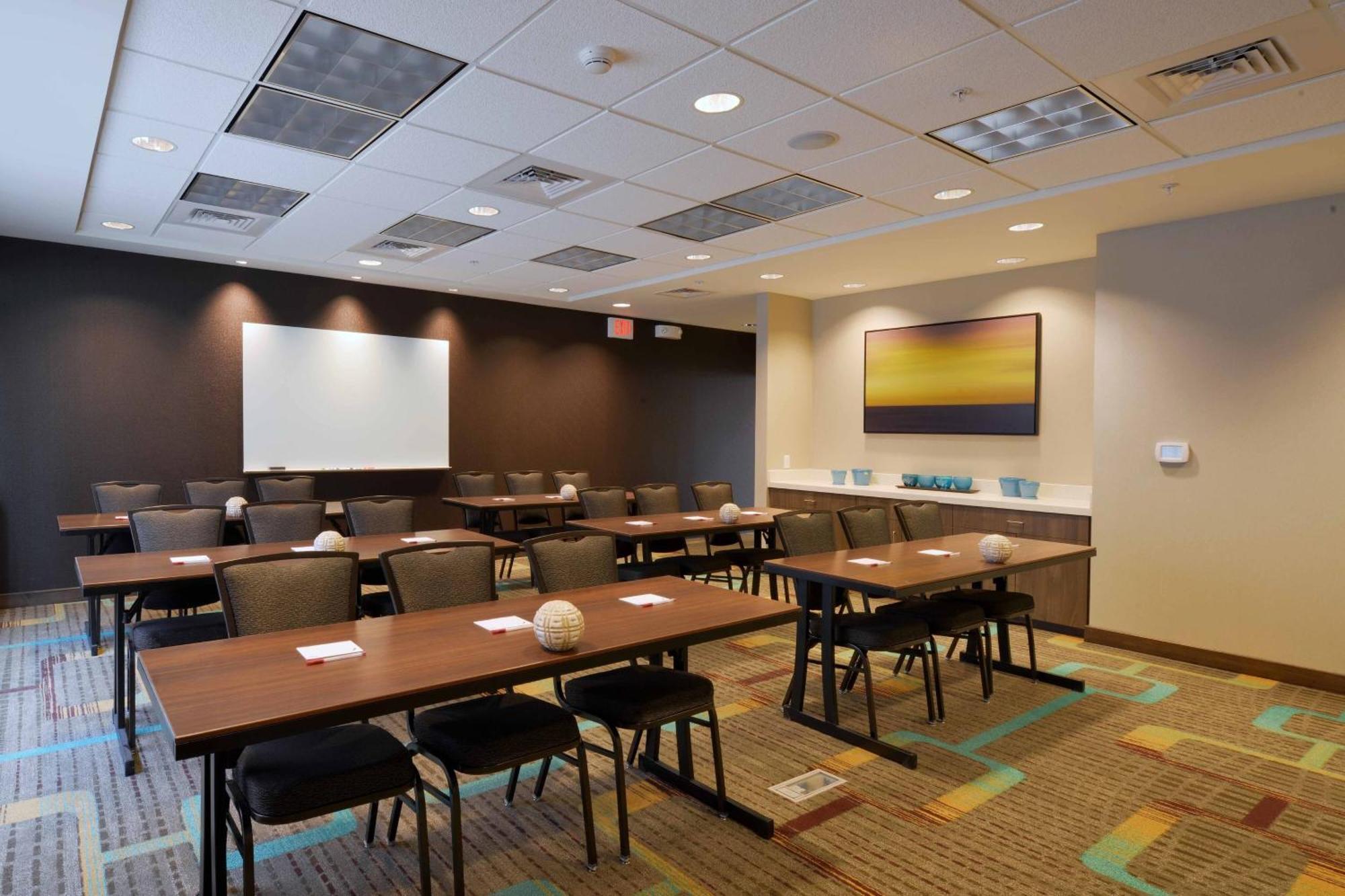 Residence Inn By Marriott Omaha Aksarben Village Ngoại thất bức ảnh